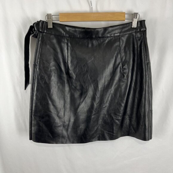 SNDYS Revolve NWT Vegan Mini Skirt Womens Size M Y2K Baddie - Picture 7 of 12